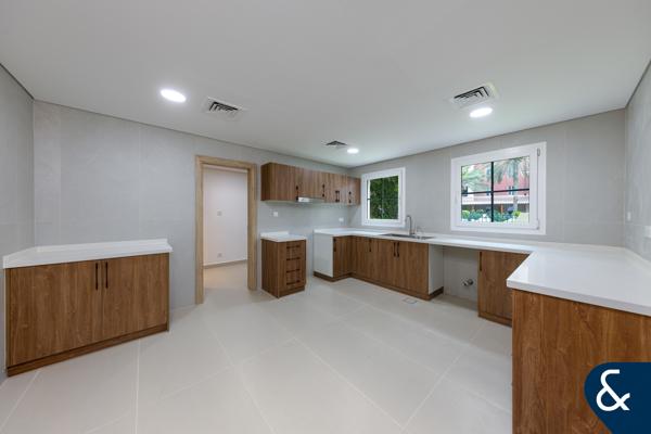 Ground Floor | 2 Bed Plus Study | Upgraded